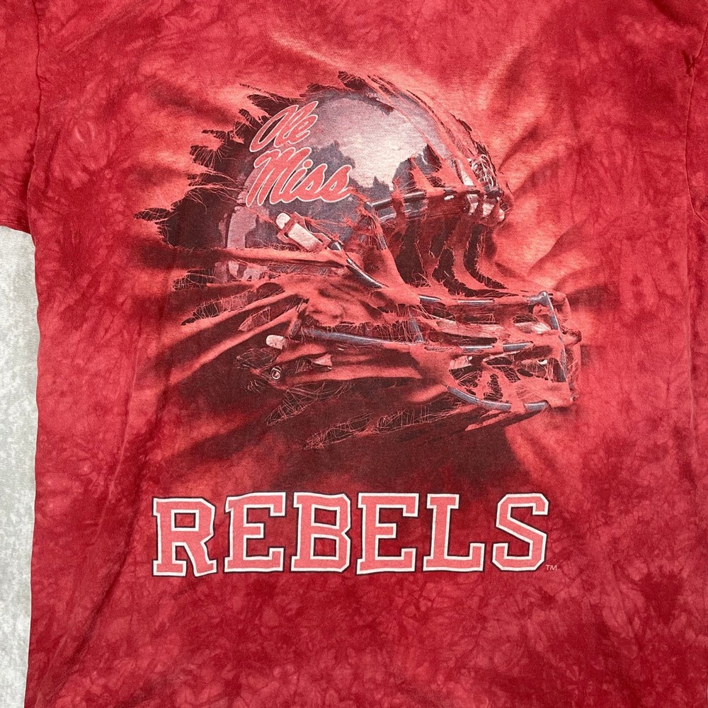 The Mountain Ole Miss Rebels Football Tie Dye Graphic T-Shirt Red Mens XL - Picture 3 of 6